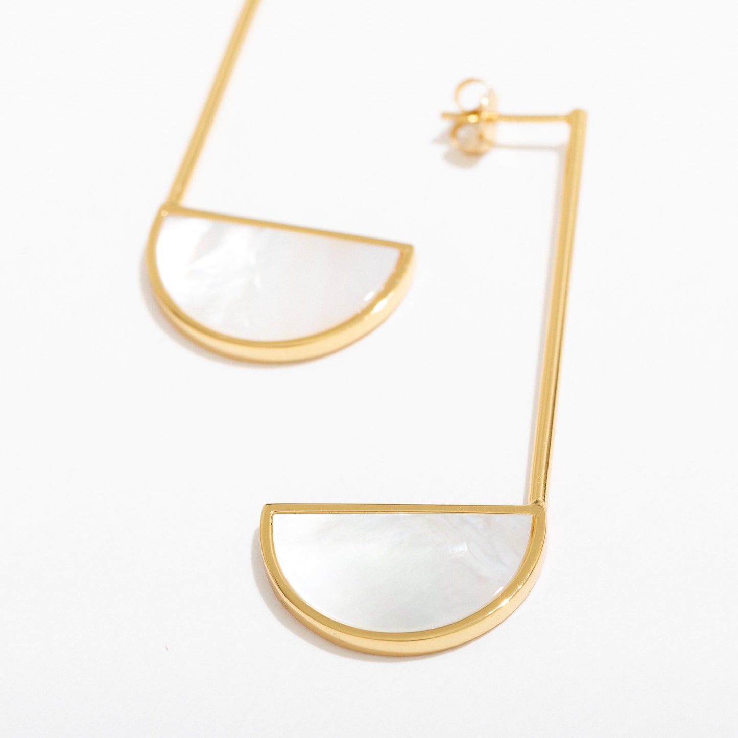 Nova Pearl Earrings